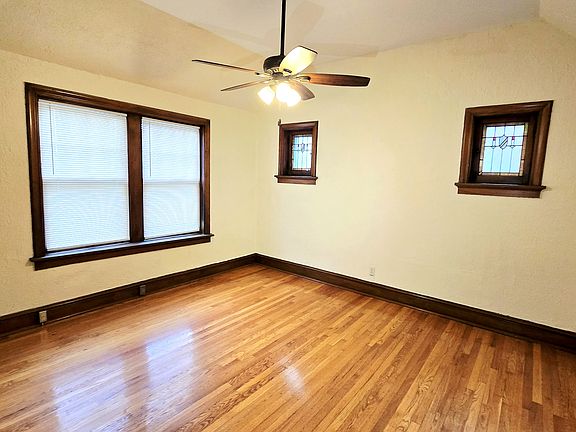 4th image of 5066 Pernod Ave #A