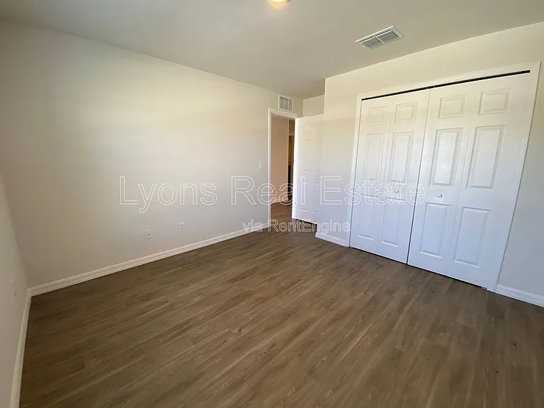 604 Skyline Blvd — Photo 11