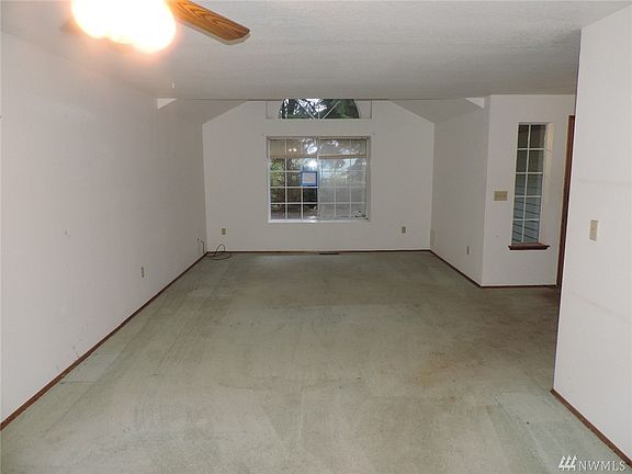 5th image of 3142 Bucknell Ct SE