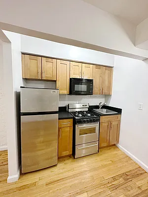 Rented by City Connections Realty | media 11