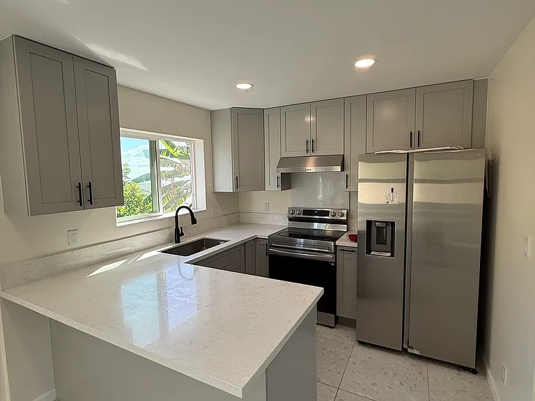 2226 Noah St #1 — Photo 4