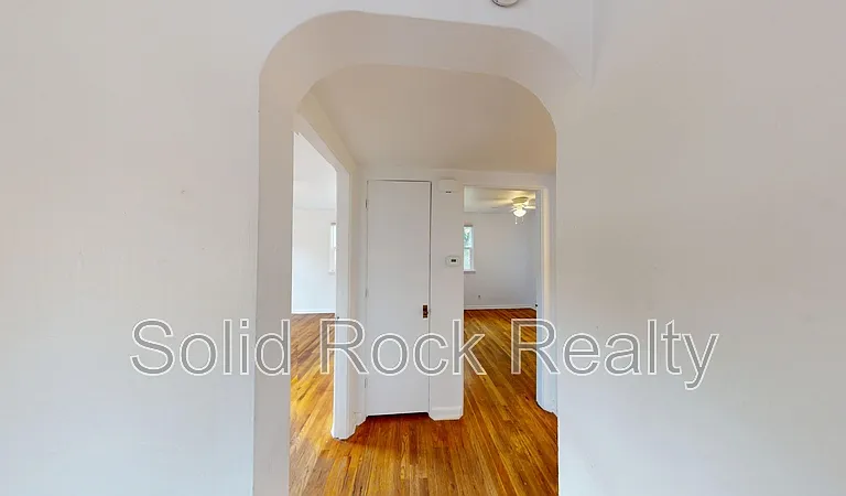 513 W Uintah St #1 — Photo 9