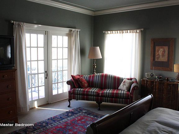 Master Bedroom w/ Porch