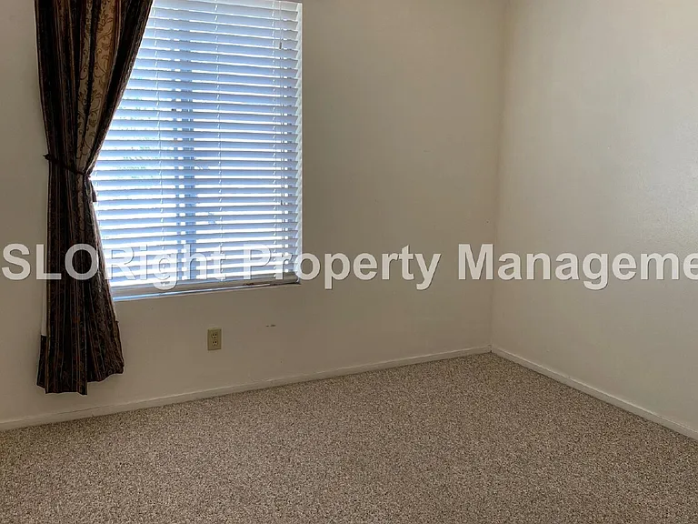 1351 Royal Way #18 — Photo 6