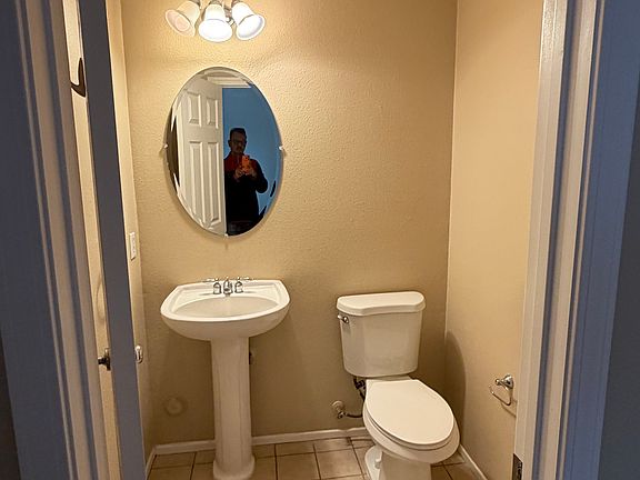 4th image of 27955 Alta Vista Ave