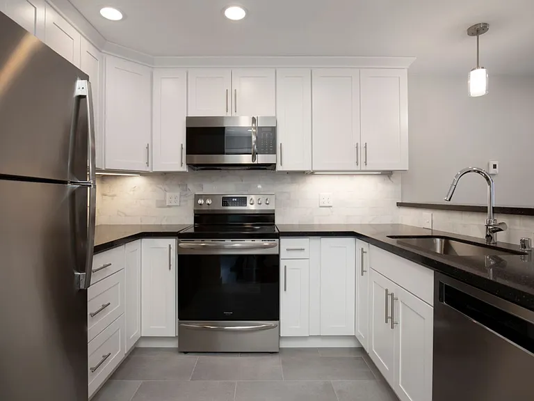 Patten Apartments — Photo 1