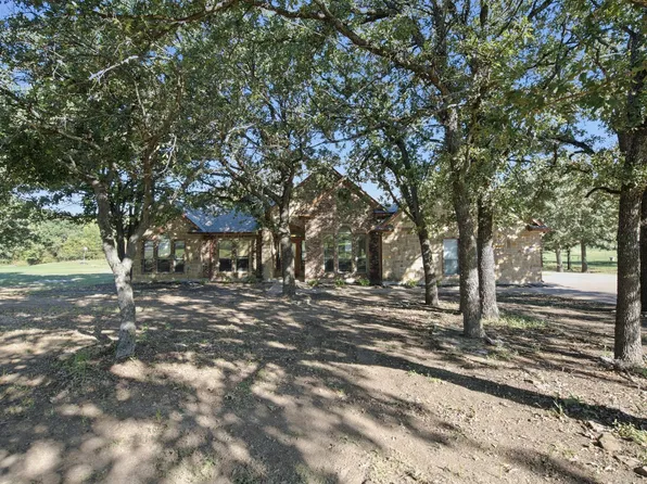 108 Cedar Ranch Dr, Weatherford, TX 76087
