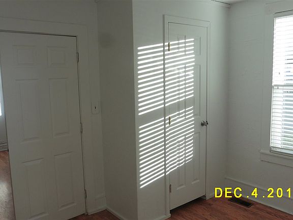 5th image of 2619 E Everett Ave