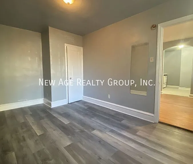 521 S 42nd St #1R — Photo 10