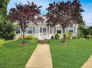 138 Plymouth Ln #A, Monroe Township, NJ 08831