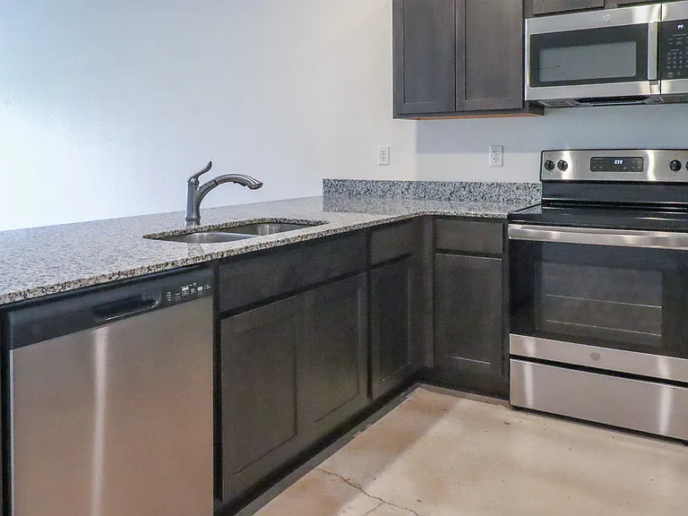 1230 Lehmann Dr #A — Photo 11