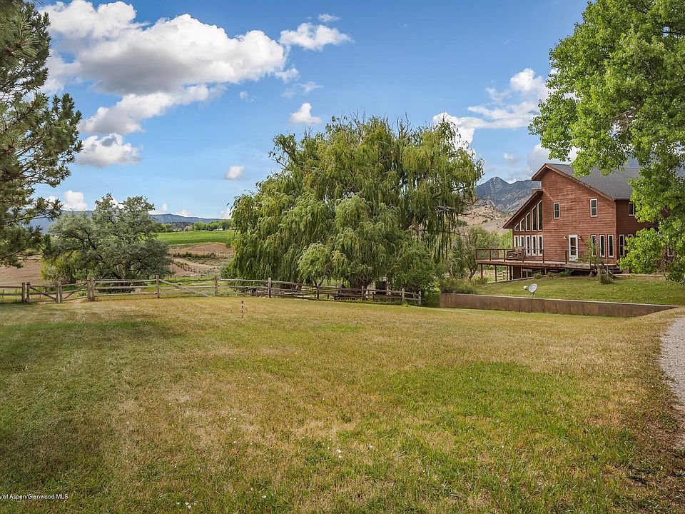 1st image of 161 Panoramic Dr