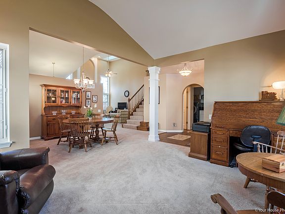 4th image of 432 Rock Hall Cir