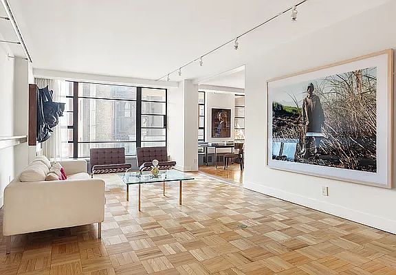 4th image of 37 W 12th St APT 11G