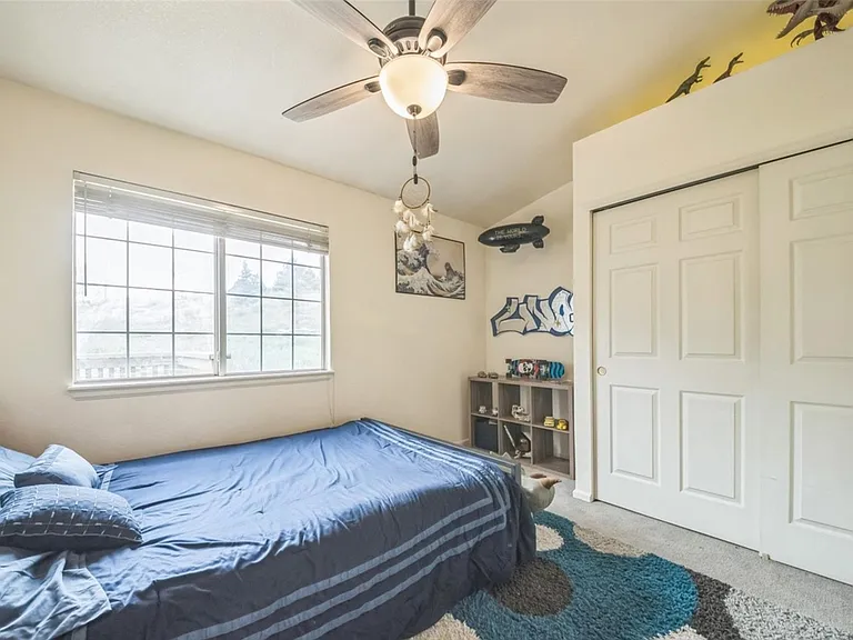 small bedroom