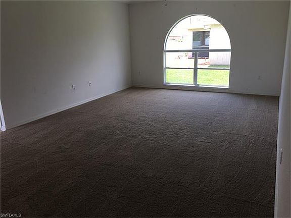 5th image of 2817 NE 2nd Ave