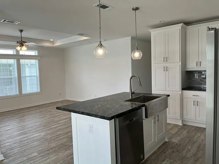 737 Pirates Rest Rd #737 — Photo 5