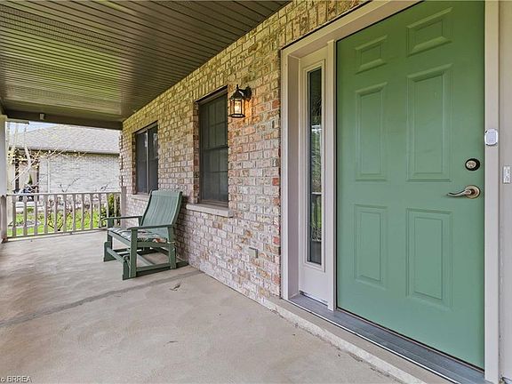 4th image of 22 Robinson Rd