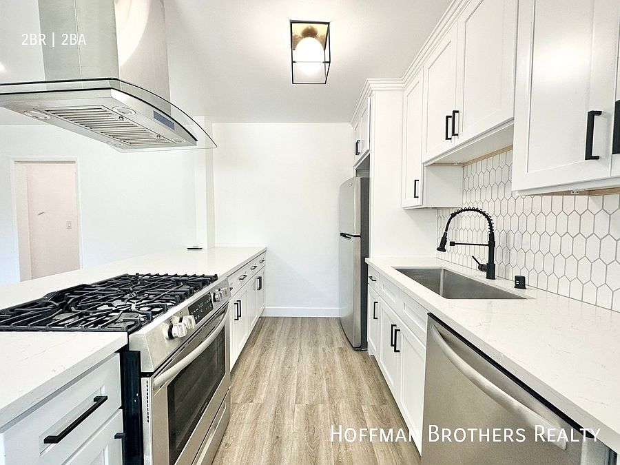 1st image of 1237 N Ogden Dr #7