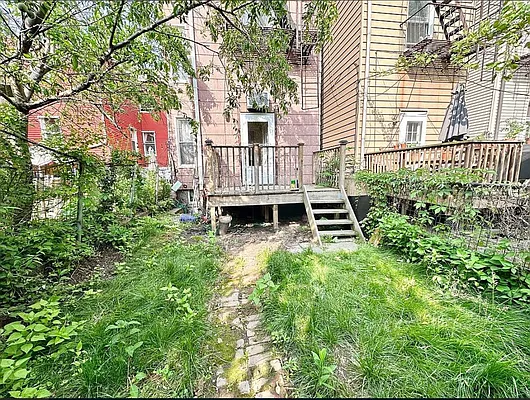 Rented by Ulas Real Estates Inc | media 15