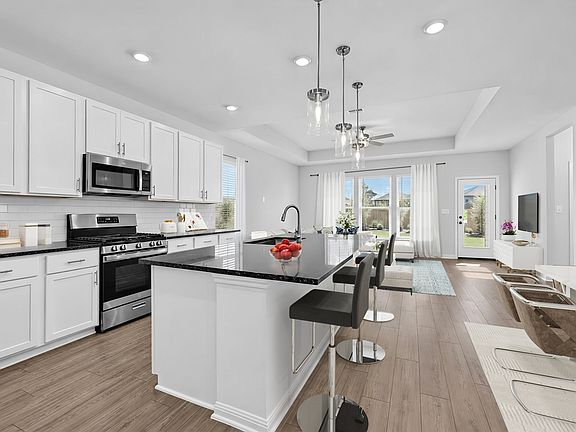 7th image of this home
