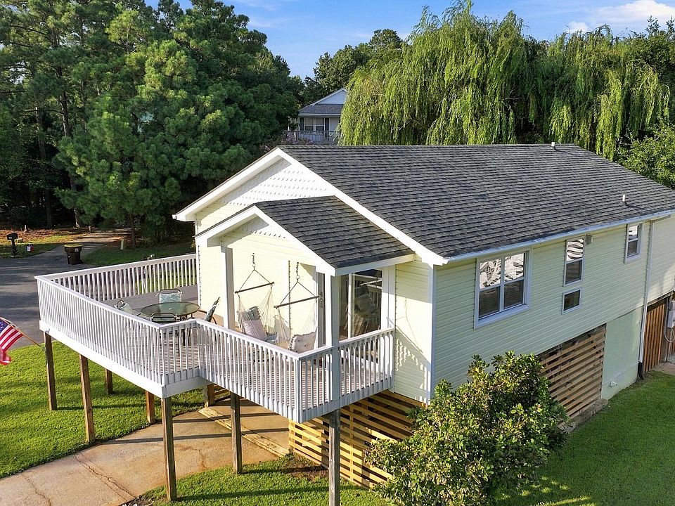 1st image of 110 Rhodoms Drive