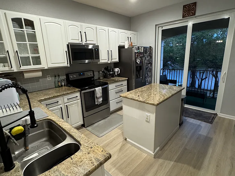 S Greenleaf Cir — Photo 7