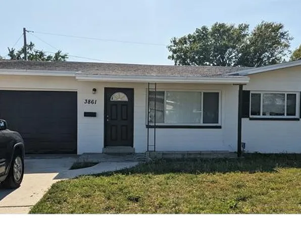 3861 Whiting Dr SE, Saint Petersburg, FL 33705