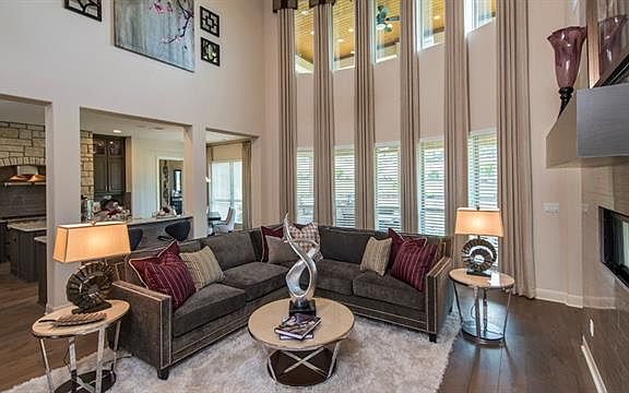 4th image of 3925 Veneto Cir