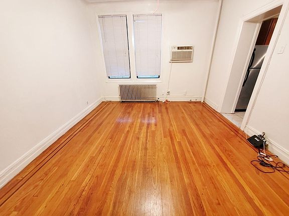 5th image of 30-90 23rd St #1H