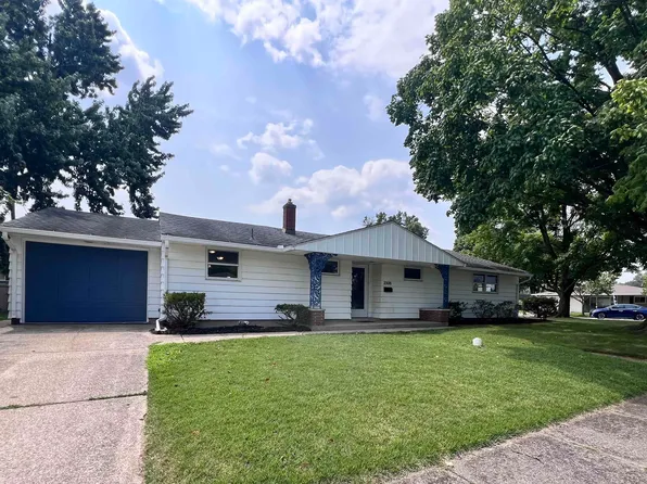 2306 Club Dr, South Bend, IN 46615