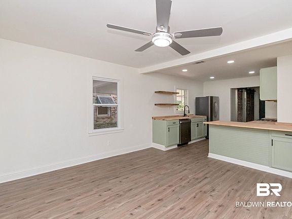 5th image of 258 3rd Ave