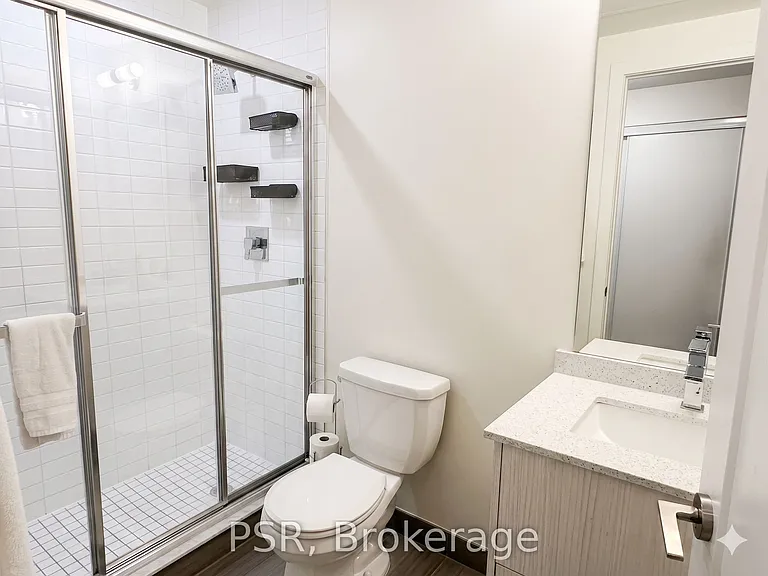 330 Richmond St W #820 — Photo 12