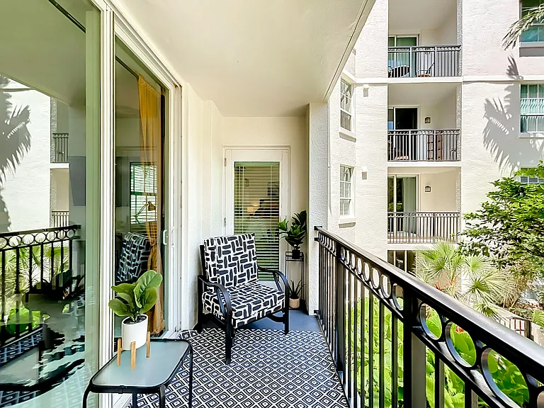 600 S Dixie Hwy #630 — Photo 19