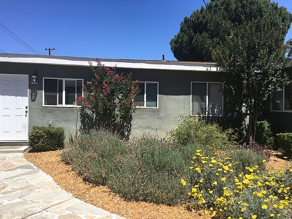 3rd image of 518 San Jacinto St