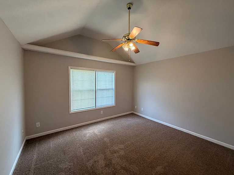 7003 Clara Ct — Photo 14