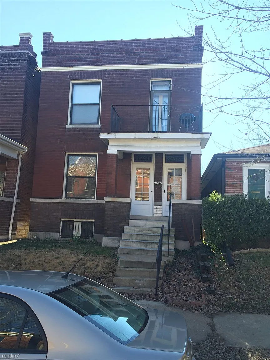 4534 Gibson Ave photo 1