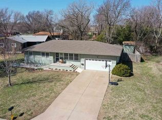 623 Michael Rd, Newton, KS 67114