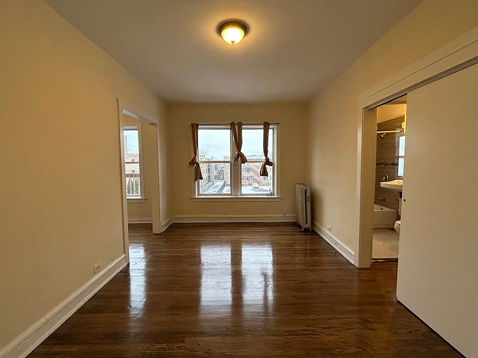 1st image of 2712 N Milwaukee Ave #314A