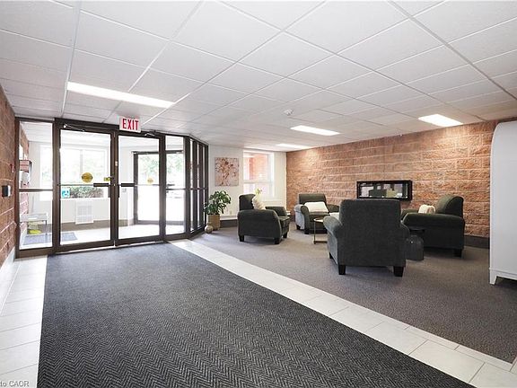 4th image of 35 Bute St #303