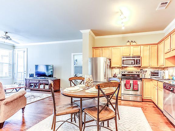 4th image of 445 W Blount Ave APT 505