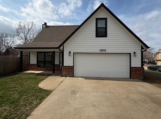 1801 S Missouri Ave, Claremore, OK 74019