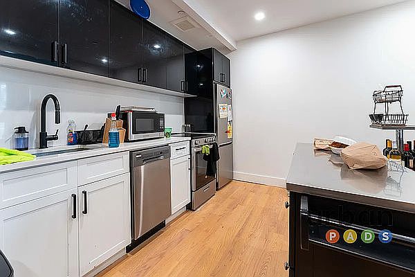 1st image of 19 E 31st St #2B