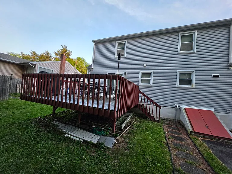 97 Bates St — Photo 23