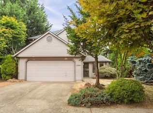 15901 NE Hancock St, Portland, OR 97230