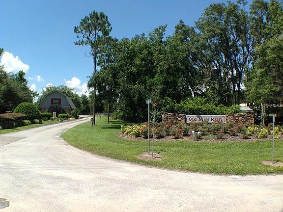 2nd image of 15302 Willow Ln