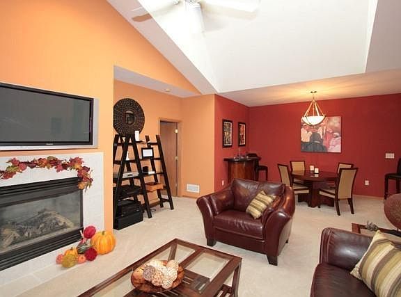 3rd image of 4104 W Howard Ave #4104