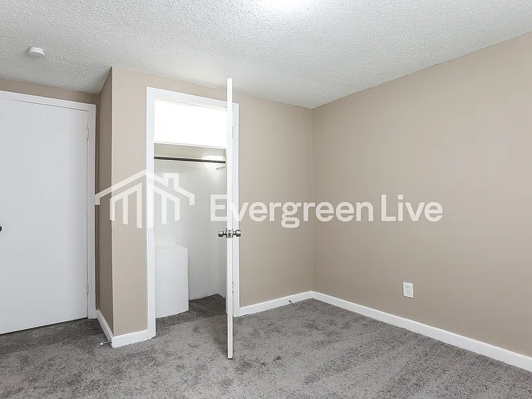 610 Church — Photo 13