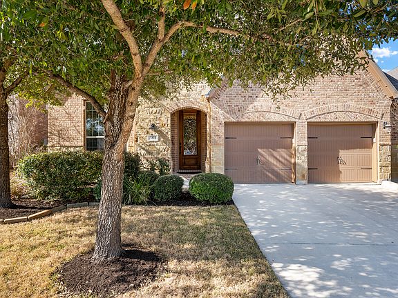 2nd image of 3811 Valencia Pt