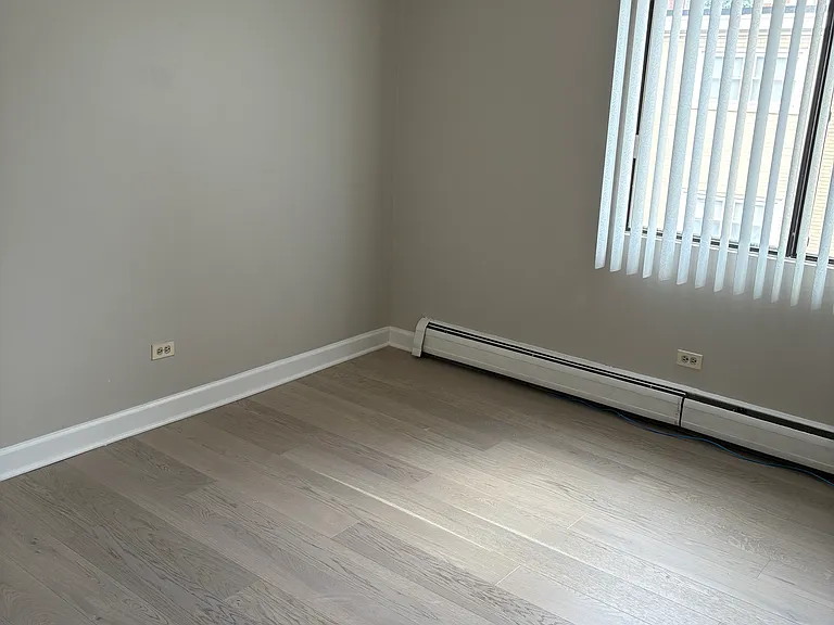 1370 E Washington St #3NE — Photo 8